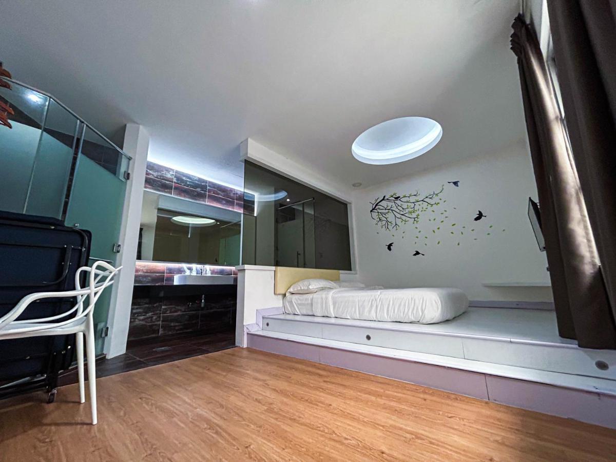 Cel Hotel Skudai Esterno foto